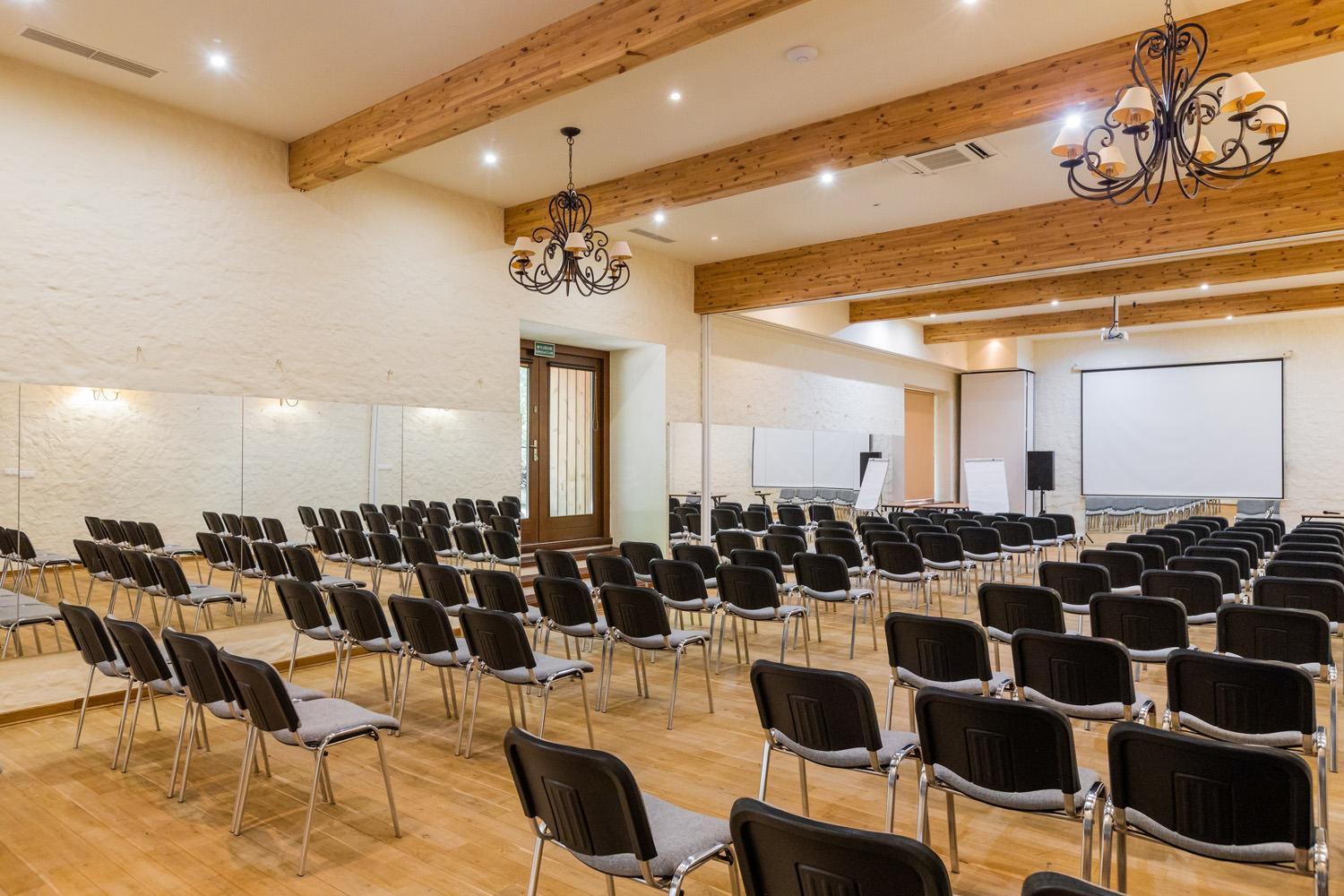 פיז' Jablon Lake Resort מראה חיצוני תמונה