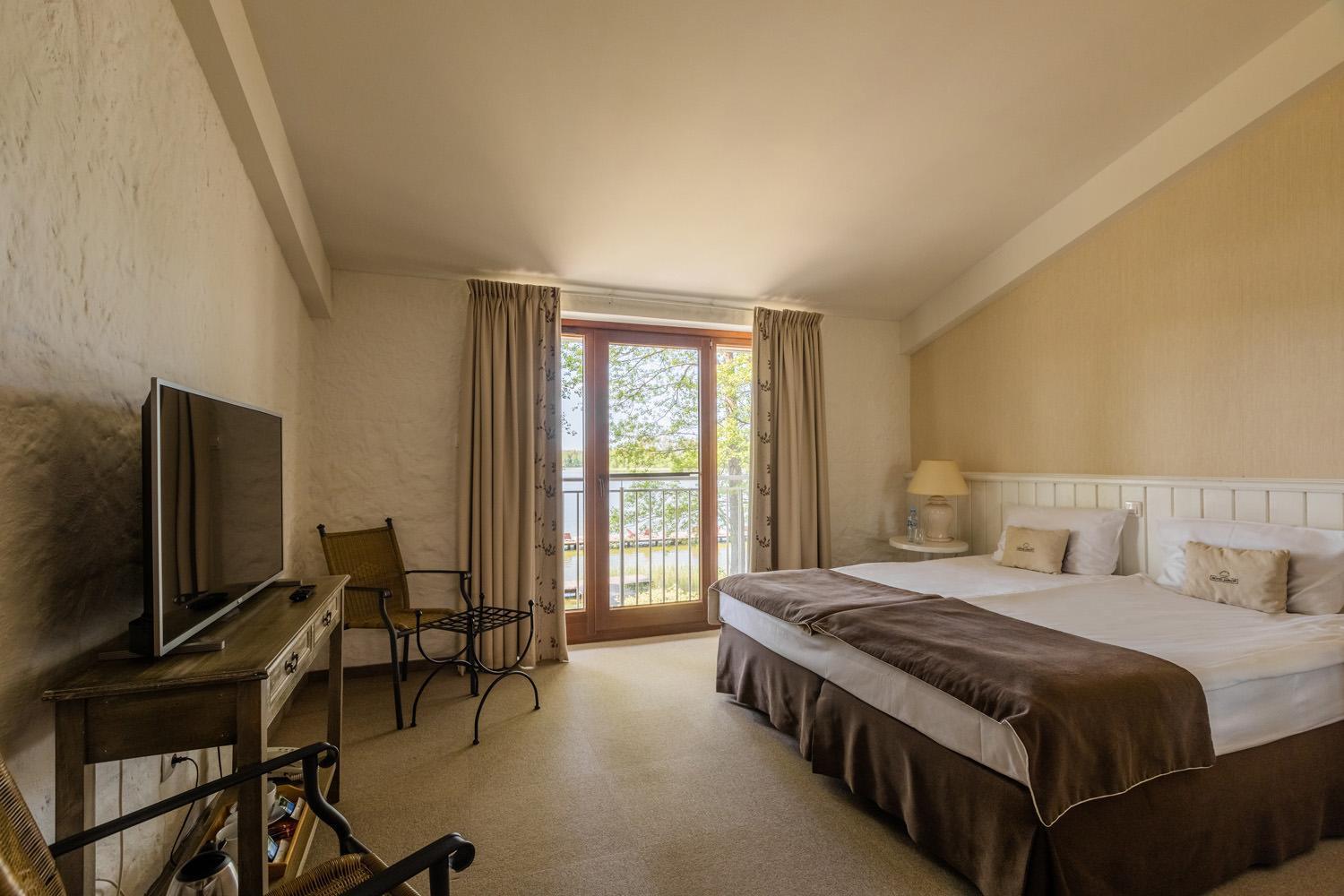 פיז' Jablon Lake Resort מראה חיצוני תמונה