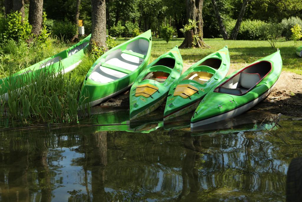 פיז' Jablon Lake Resort מראה חיצוני תמונה