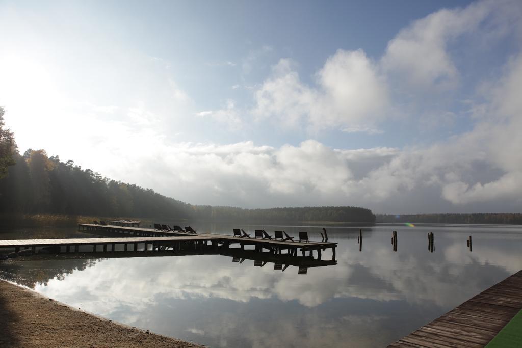 פיז' Jablon Lake Resort מראה חיצוני תמונה