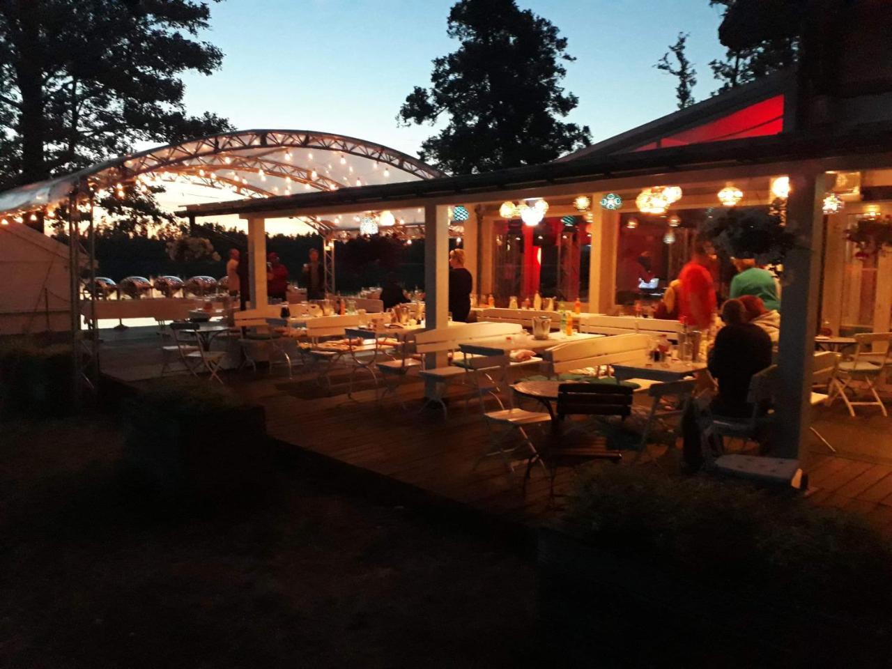 פיז' Jablon Lake Resort מראה חיצוני תמונה